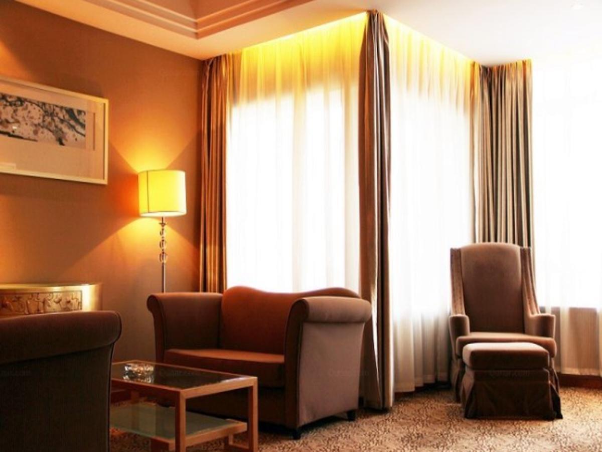 ננג'ינג Glarun Jinling Hotel מראה חיצוני תמונה