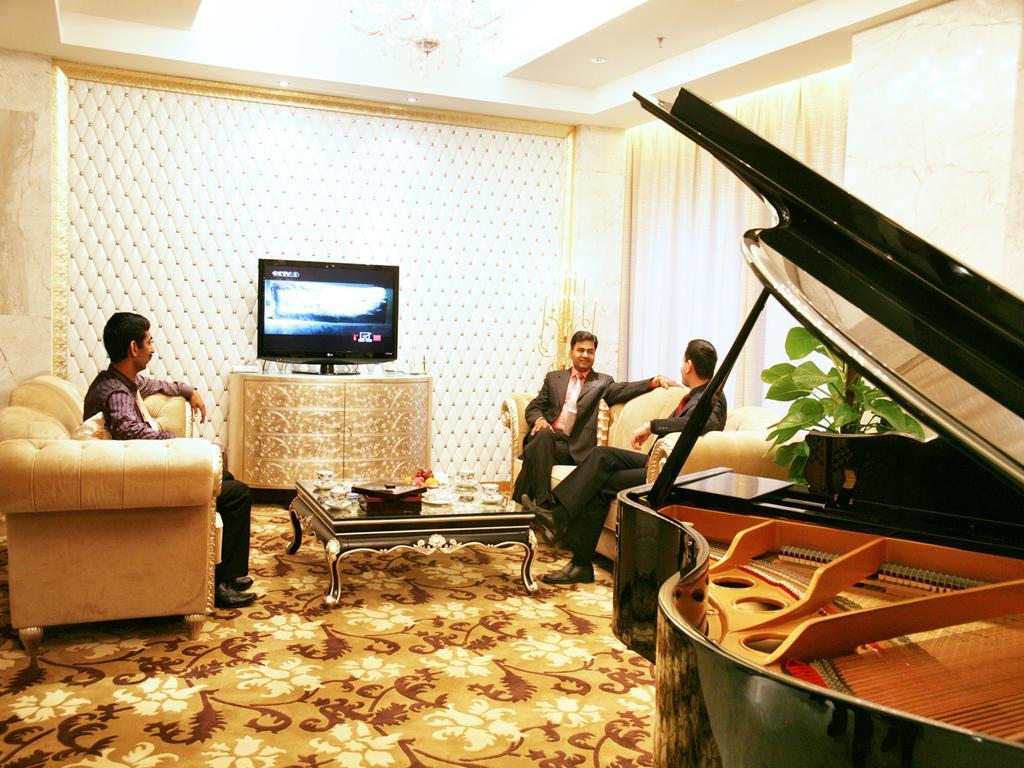 ננג'ינג Glarun Jinling Hotel מראה חיצוני תמונה