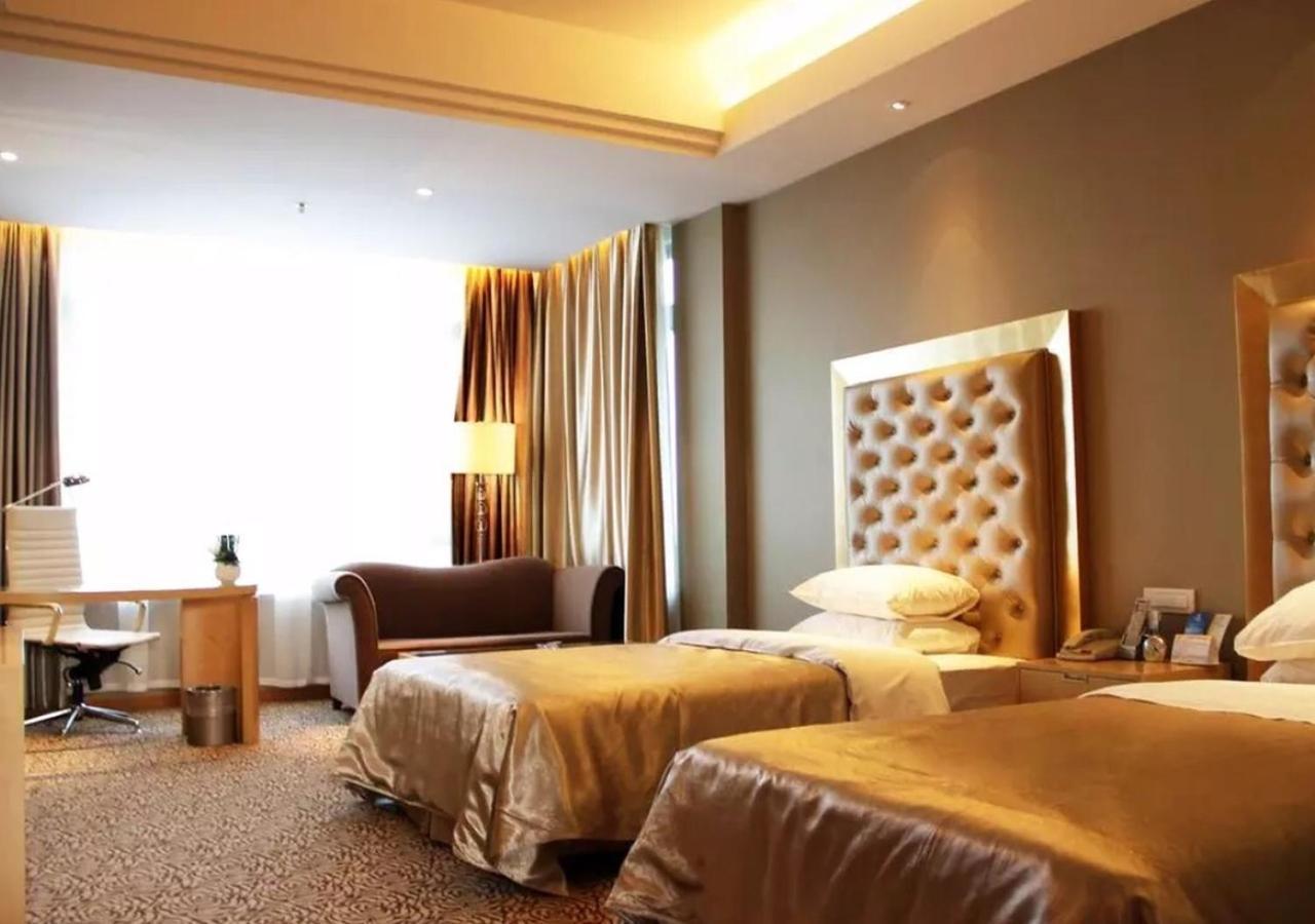 ננג'ינג Glarun Jinling Hotel מראה חיצוני תמונה